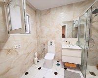 Herverkoop - Appartement -
Torrevieja - Centro