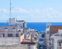 Herverkoop - Appartement -
Torrevieja - Centro
