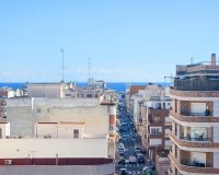 Herverkoop - Appartement -
Torrevieja - Centro