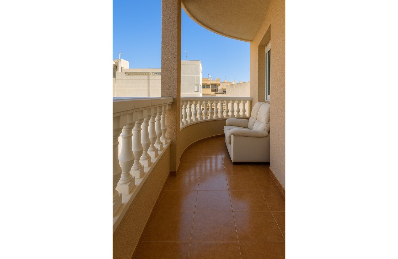 Herverkoop - Appartement -
Torrevieja - Costa Blanca