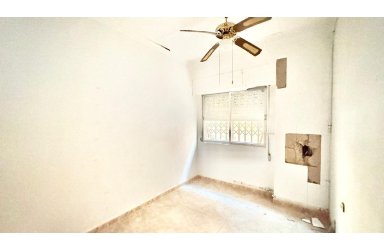 Herverkoop - Appartement -
Torrevieja - Costa Blanca