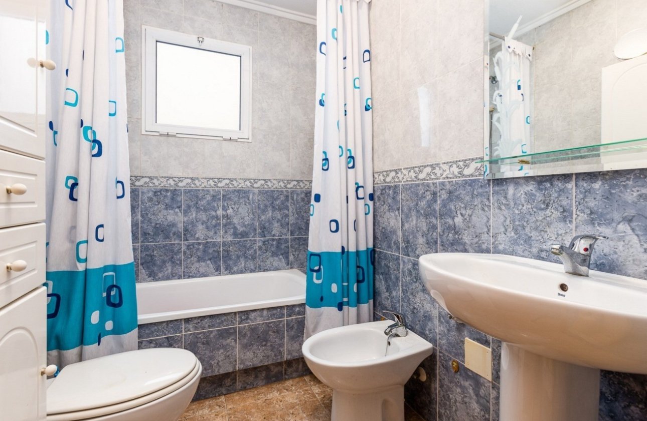 Herverkoop - Appartement -
Torrevieja - Costa Blanca