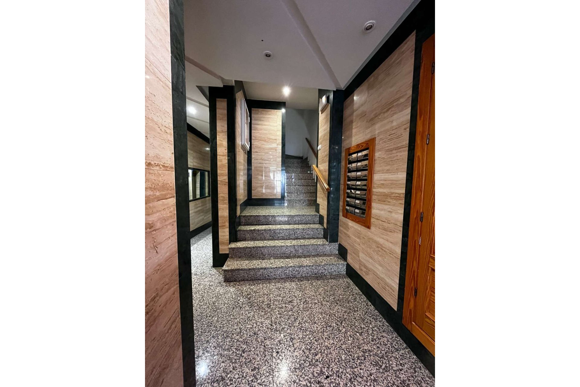 Herverkoop - Appartement -
Torrevieja - Costa Blanca