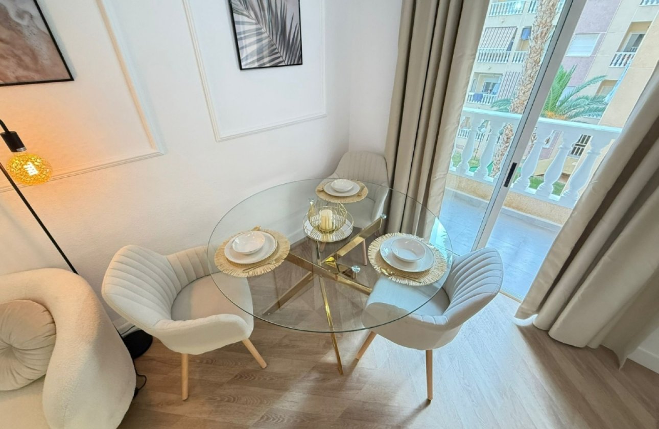 Herverkoop - Appartement -
Torrevieja - Costa Blanca