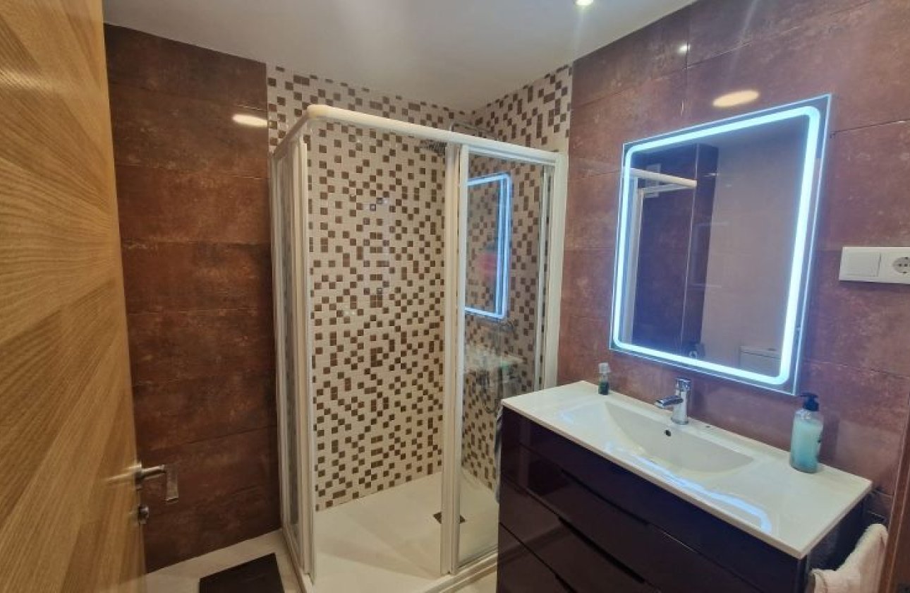 Herverkoop - Appartement -
Torrevieja - Costa Blanca