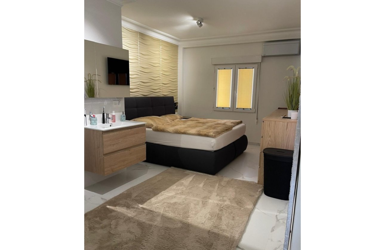 Herverkoop - Appartement -
Torrevieja - Costa Blanca