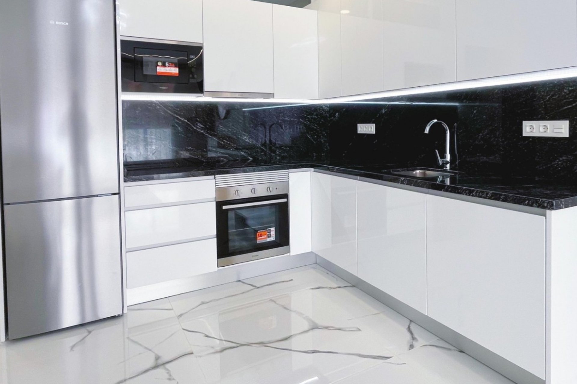 Herverkoop - Appartement -
Torrevieja - Costa Blanca