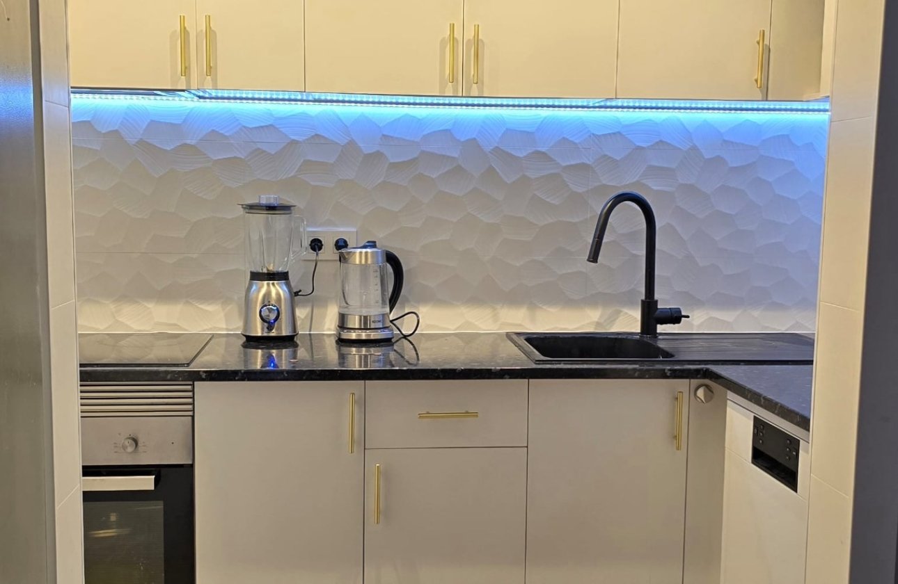 Herverkoop - Appartement -
Torrevieja - Costa Blanca