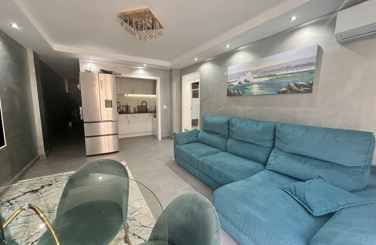 Herverkoop - Appartement -
Torrevieja - Costa Blanca