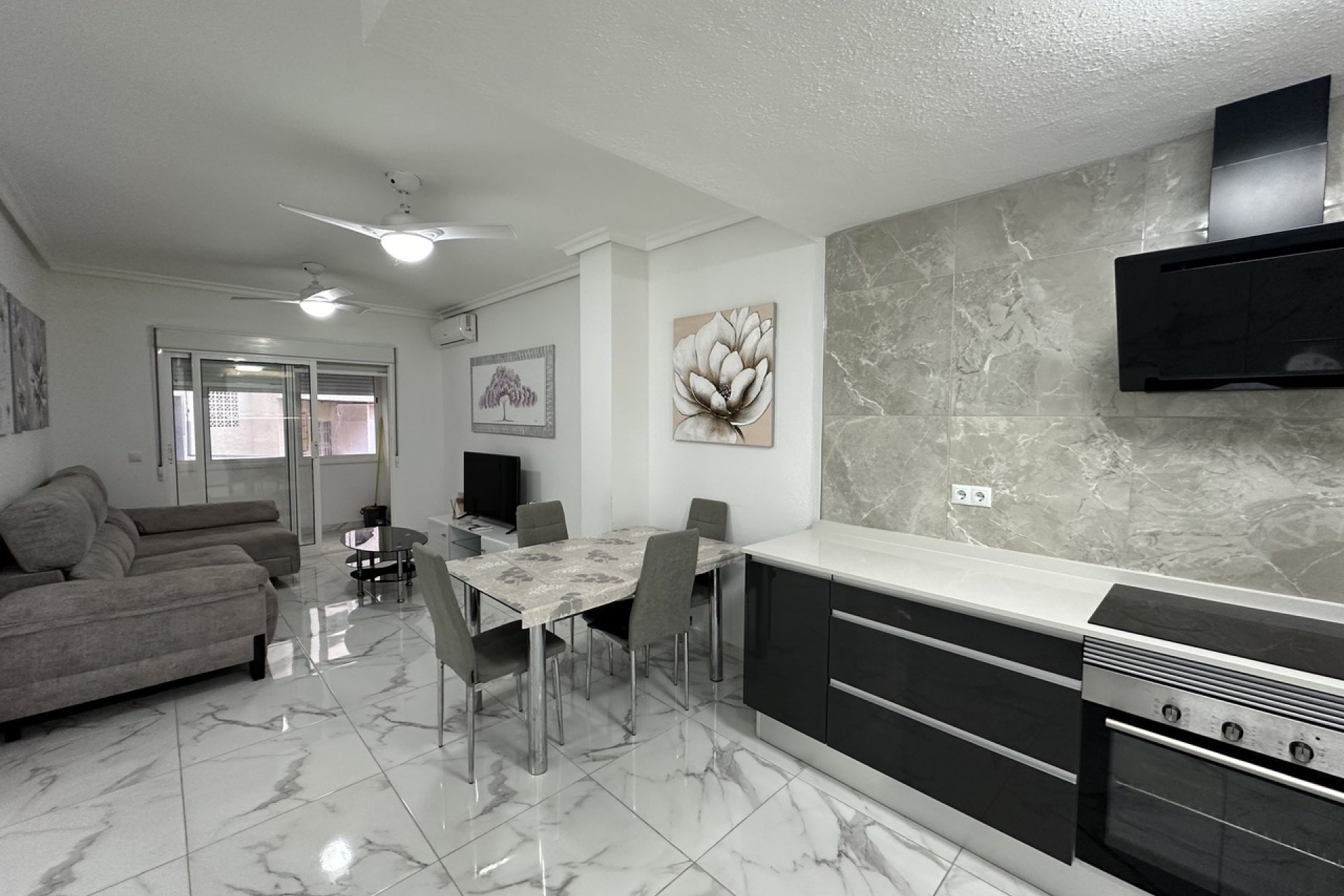 Herverkoop - Appartement -
Torrevieja - Costa Blanca