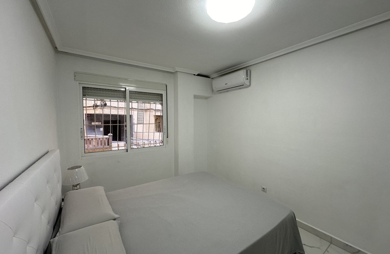 Herverkoop - Appartement -
Torrevieja - Costa Blanca