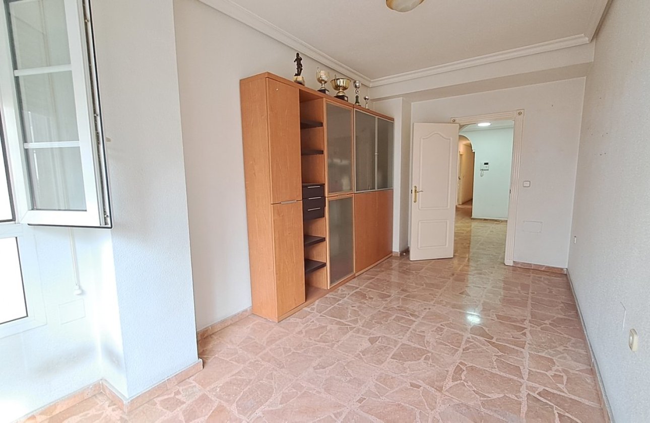 Herverkoop - Appartement -
Torrevieja - Costa Blanca