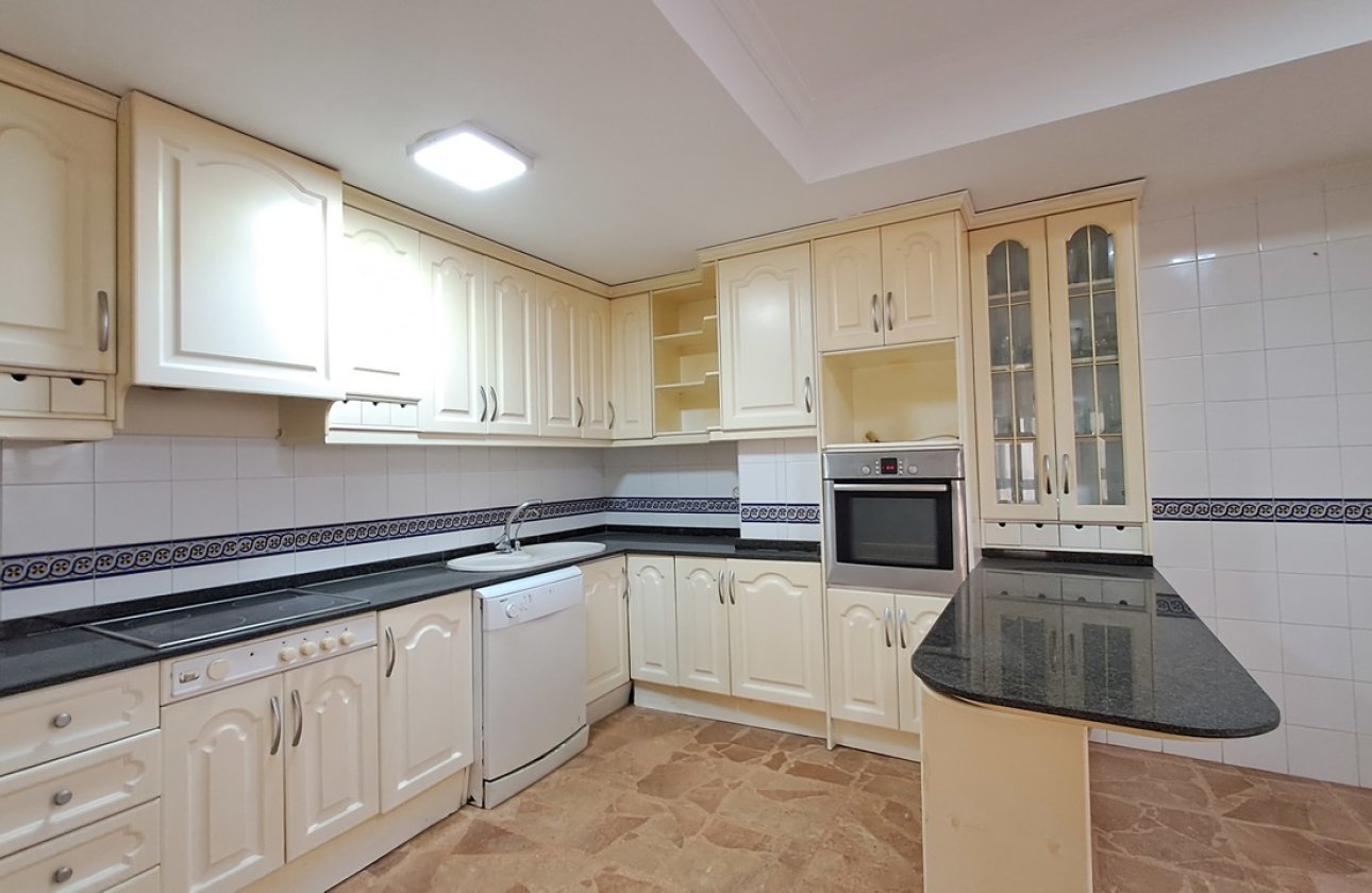 Herverkoop - Appartement -
Torrevieja - Costa Blanca