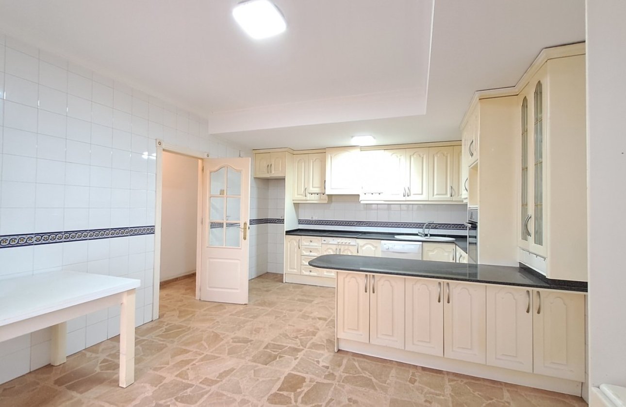 Herverkoop - Appartement -
Torrevieja - Costa Blanca