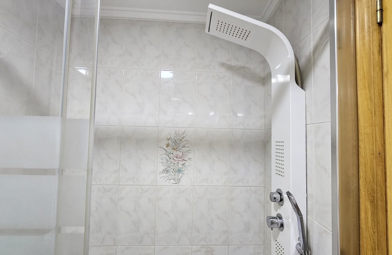 Herverkoop - Appartement -
Torrevieja - Costa Blanca