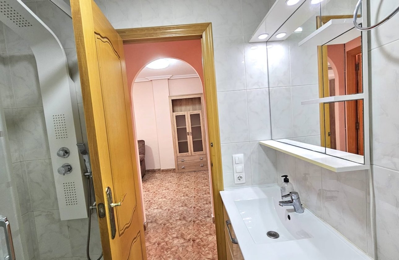 Herverkoop - Appartement -
Torrevieja - Costa Blanca