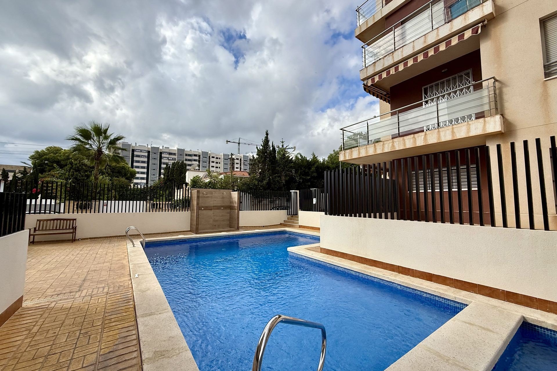 Herverkoop - Appartement -
Torrevieja - Costa Blanca