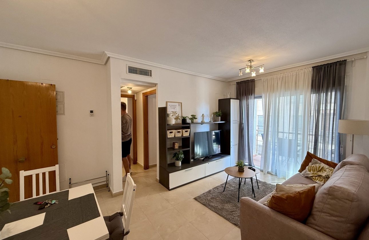 Herverkoop - Appartement -
Torrevieja - Costa Blanca