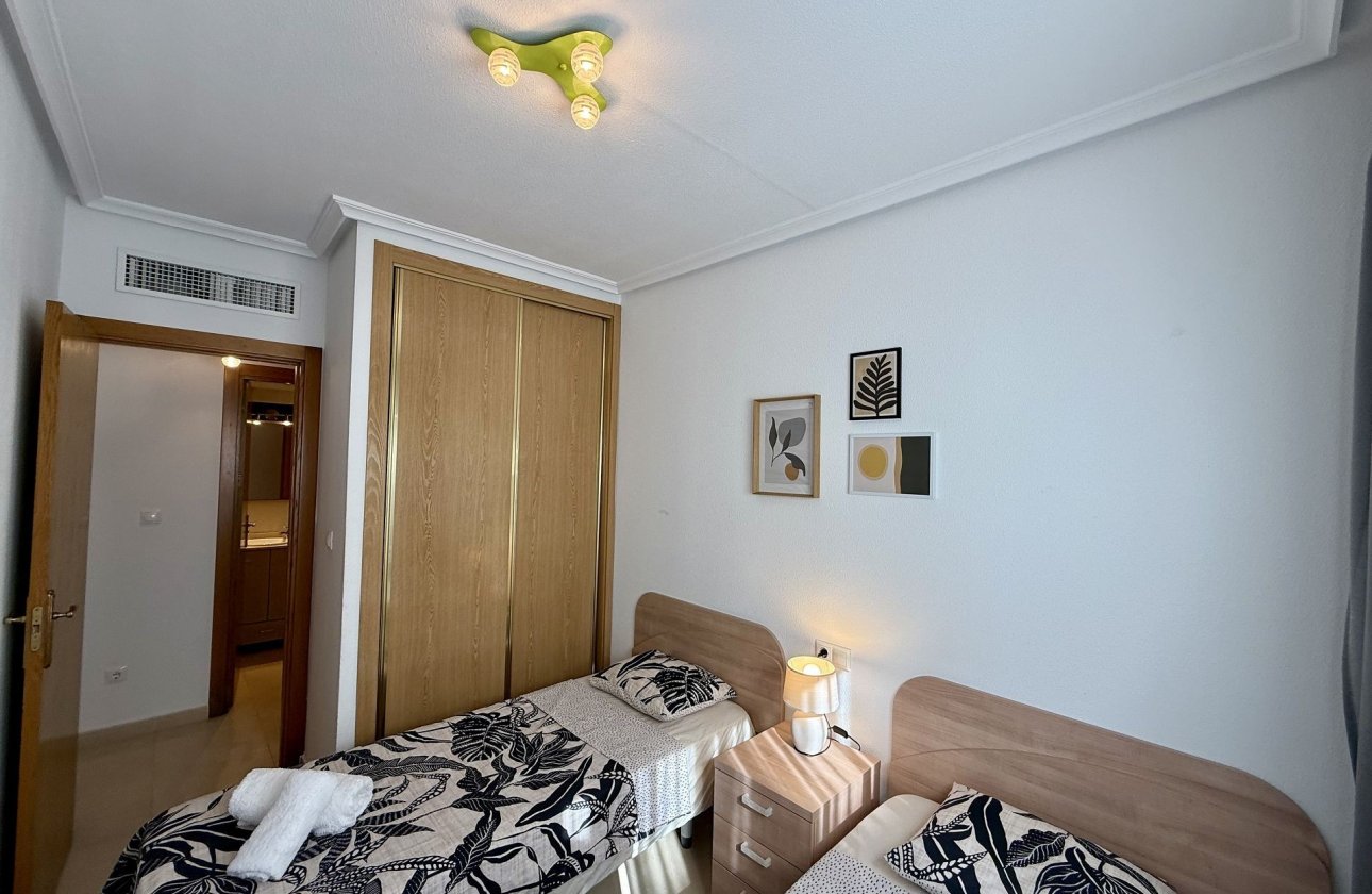 Herverkoop - Appartement -
Torrevieja - Costa Blanca