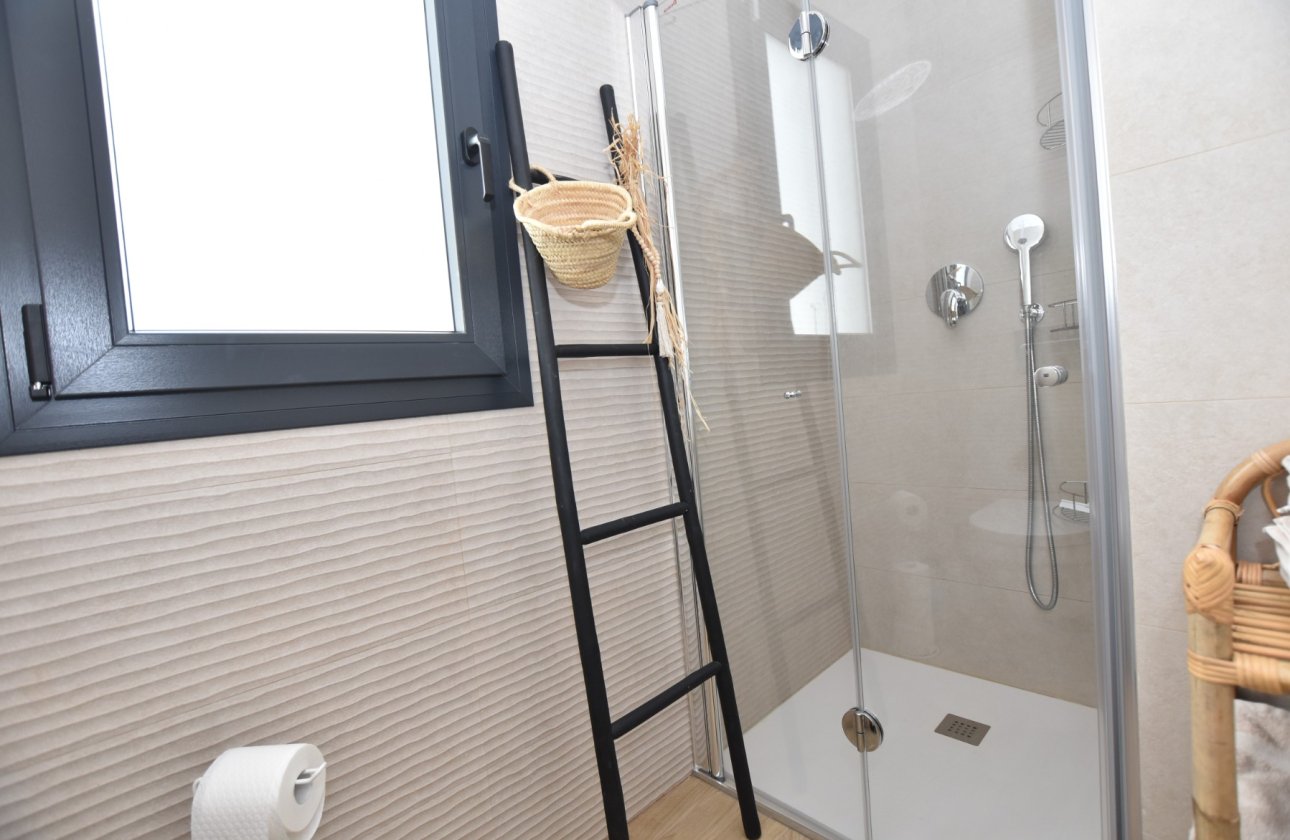 Herverkoop - Appartement -
Torrevieja - Costa Blanca