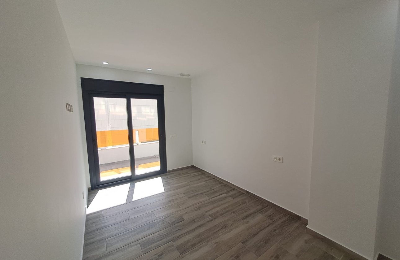Herverkoop - Appartement -
Torrevieja - Costa Blanca