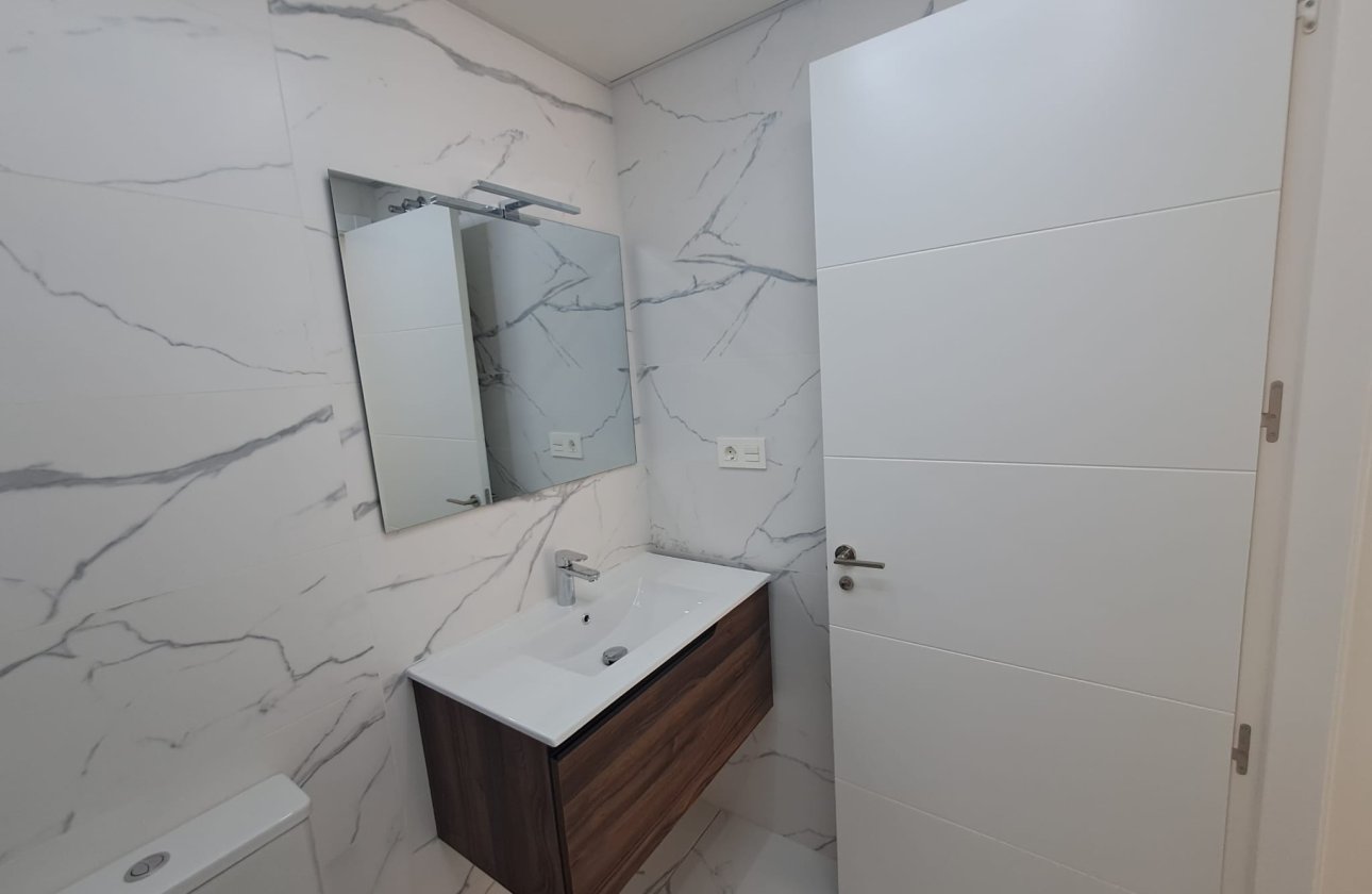 Herverkoop - Appartement -
Torrevieja - Costa Blanca