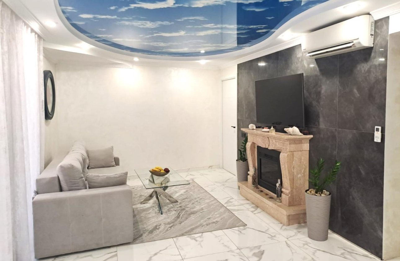 Herverkoop - Appartement -
Torrevieja - Costa Blanca