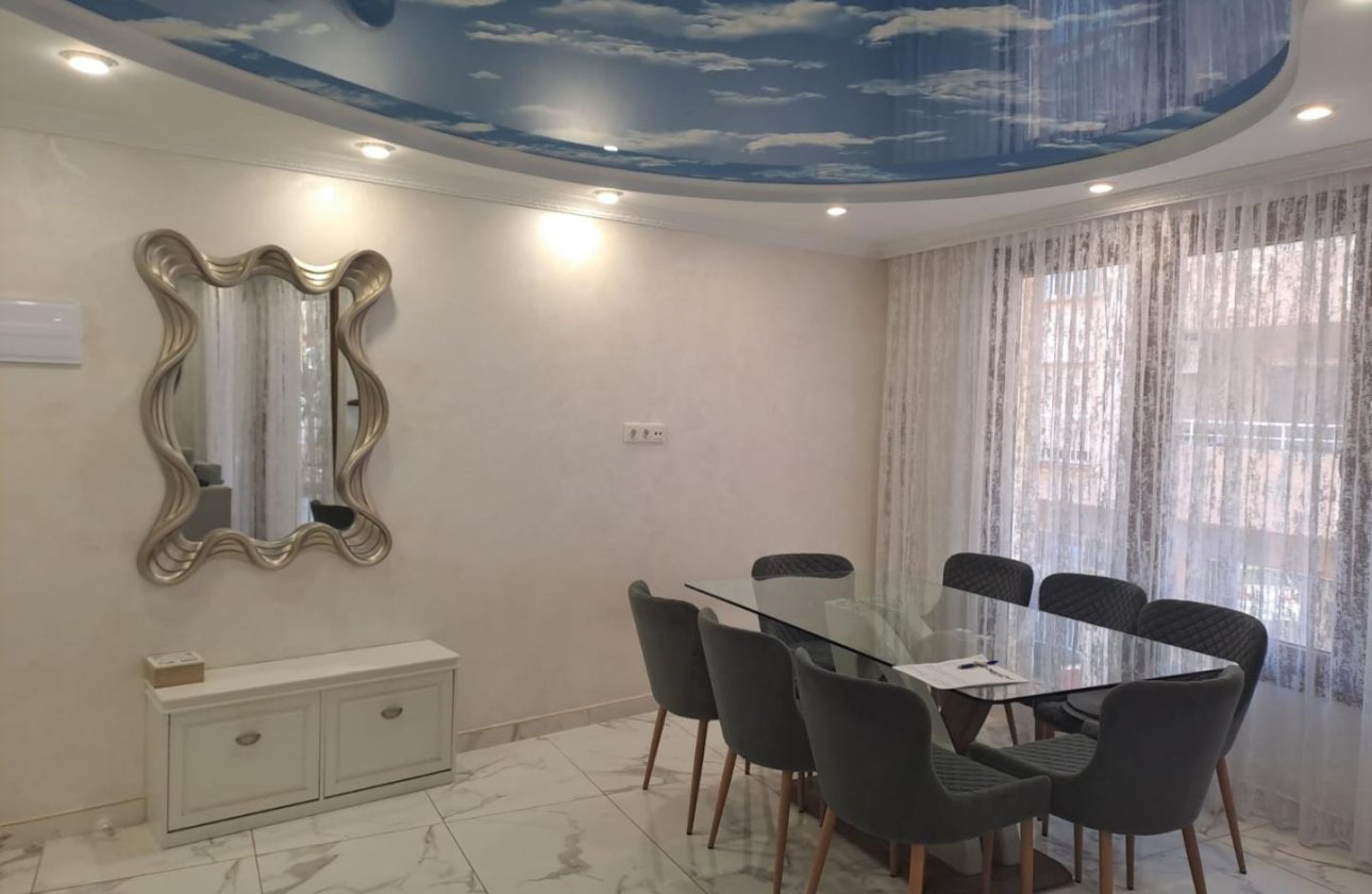 Herverkoop - Appartement -
Torrevieja - Costa Blanca