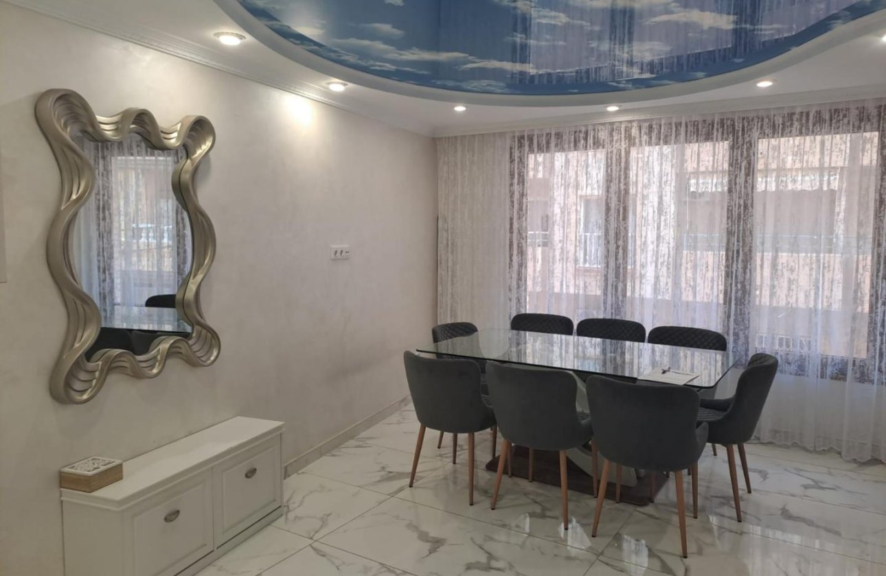 Herverkoop - Appartement -
Torrevieja - Costa Blanca