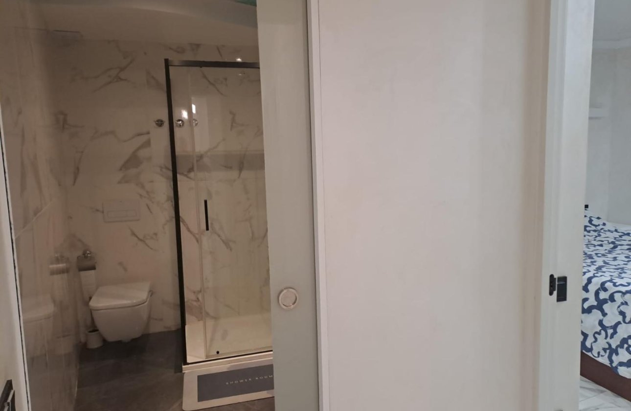 Herverkoop - Appartement -
Torrevieja - Costa Blanca