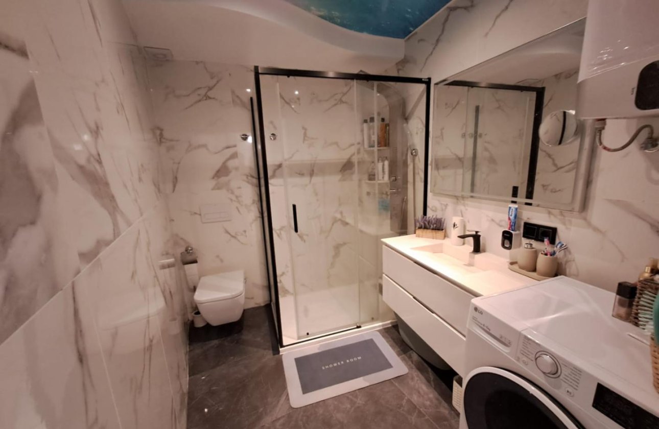 Herverkoop - Appartement -
Torrevieja - Costa Blanca