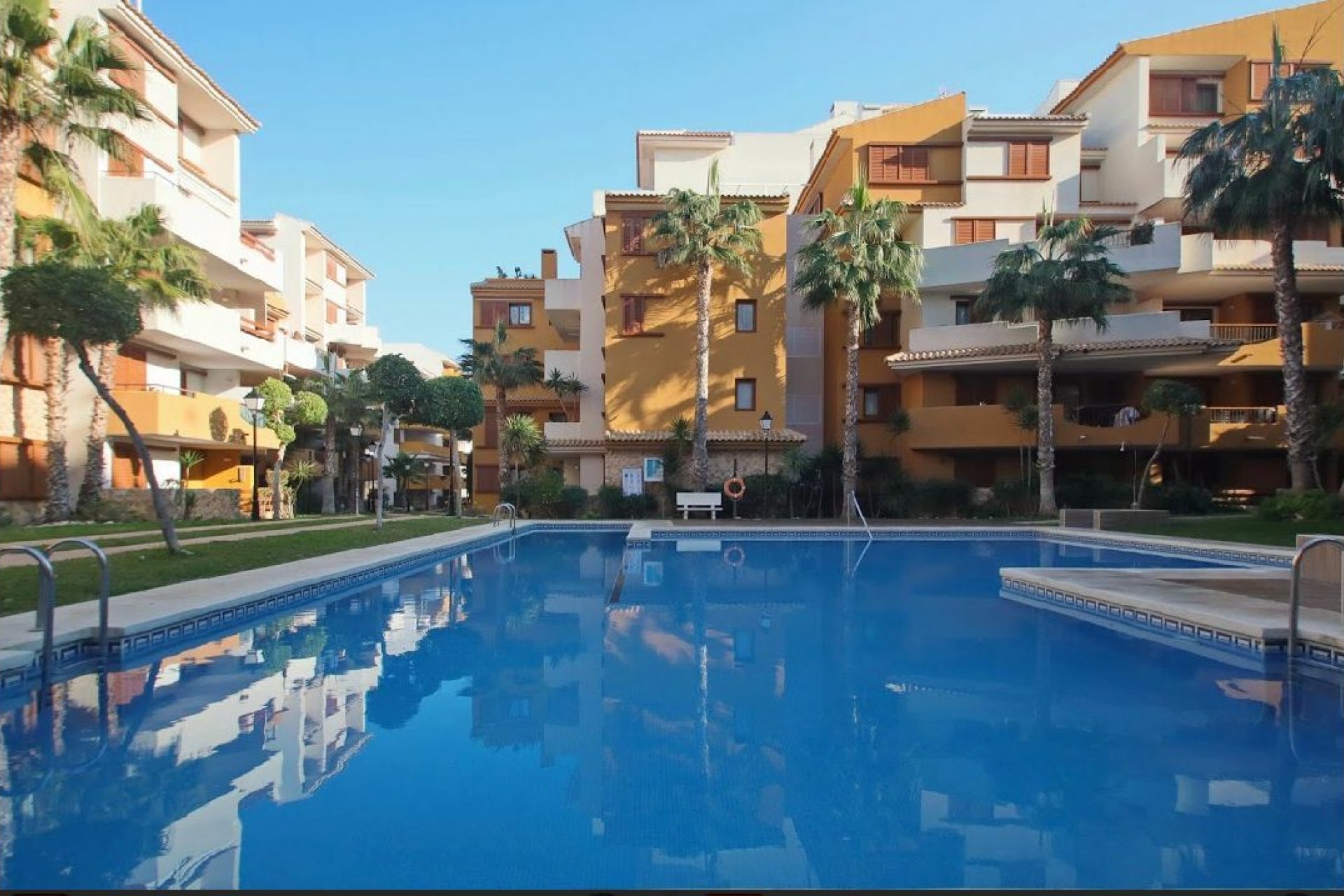 Herverkoop - Appartement -
Torrevieja - Costa Blanca