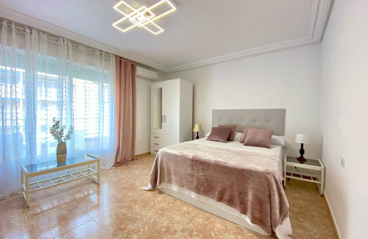 Herverkoop - Appartement -
Torrevieja - Costa Blanca