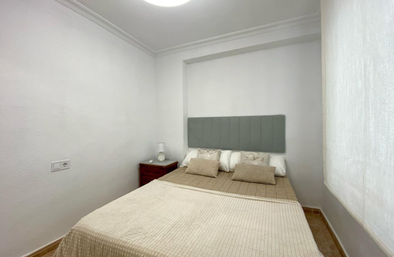 Herverkoop - Appartement -
Torrevieja - Costa Blanca