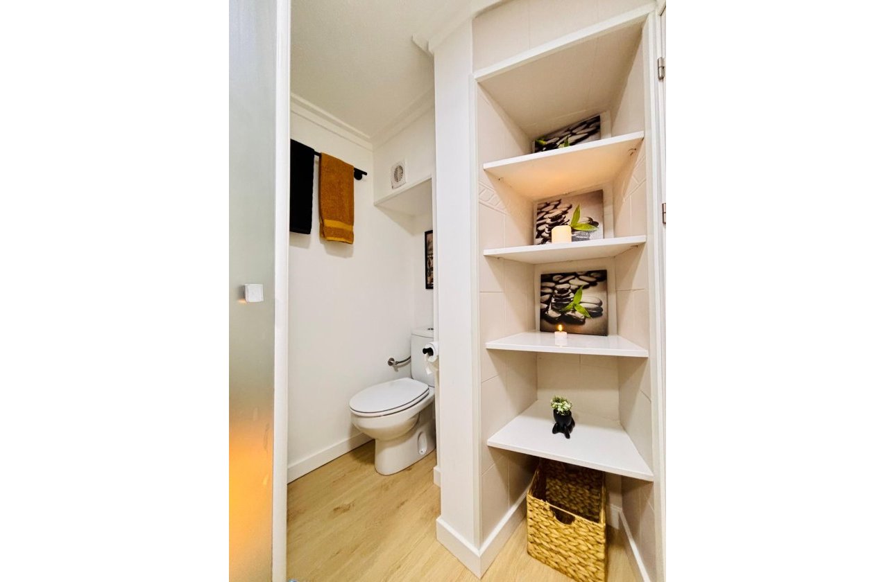 Herverkoop - Appartement -
Torrevieja - Costa Blanca