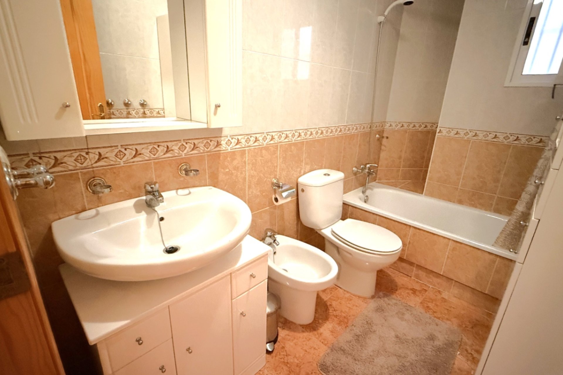 Herverkoop - Appartement -
Torrevieja - Costa Blanca