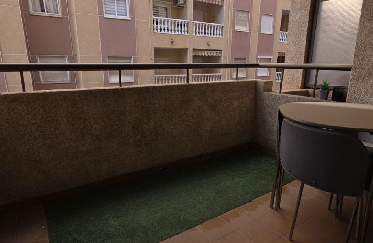 Herverkoop - Appartement -
Torrevieja - Costa Blanca