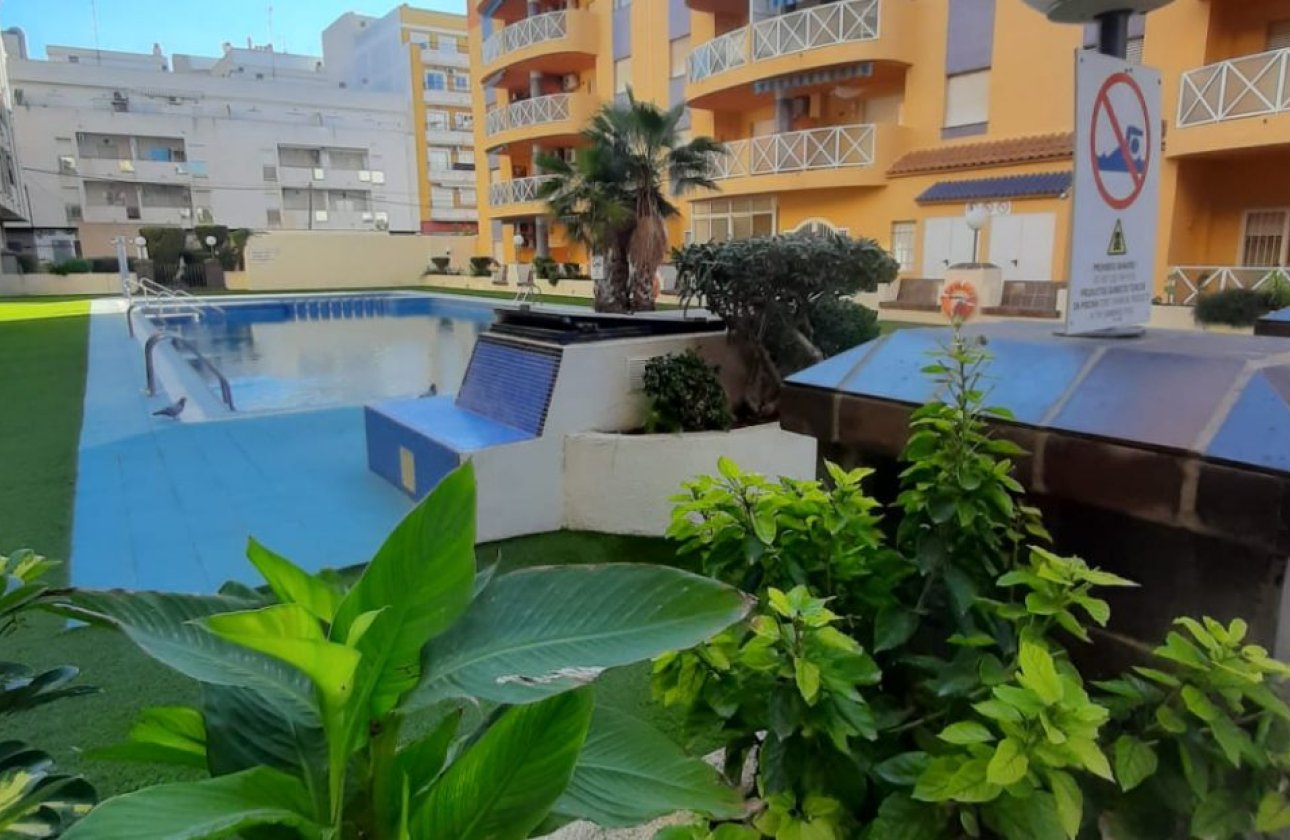 Herverkoop - Appartement -
Torrevieja - Costa Blanca