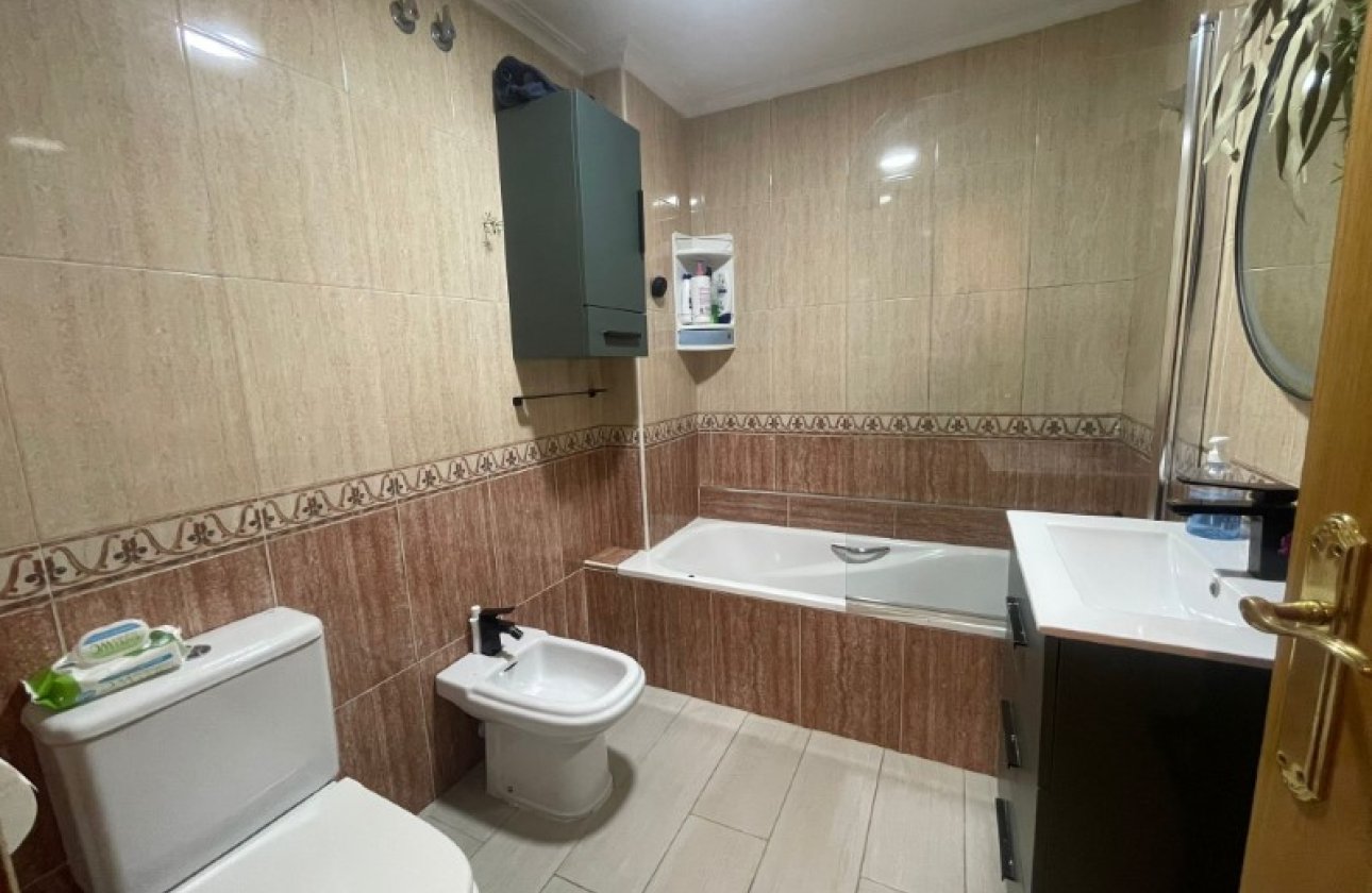 Herverkoop - Appartement -
Torrevieja - Costa Blanca