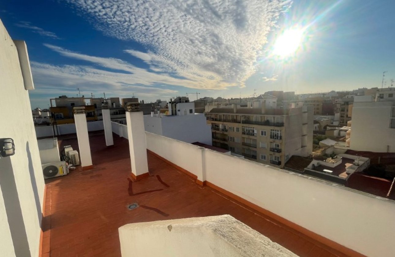 Herverkoop - Appartement -
Torrevieja - Costa Blanca