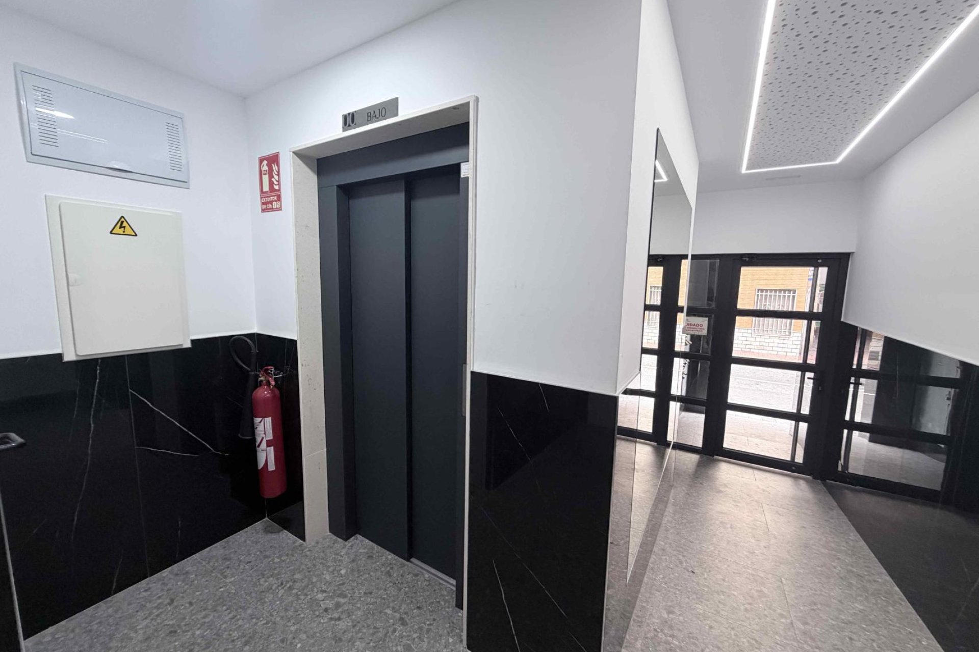 Herverkoop - Appartement -
Torrevieja - Costa Blanca