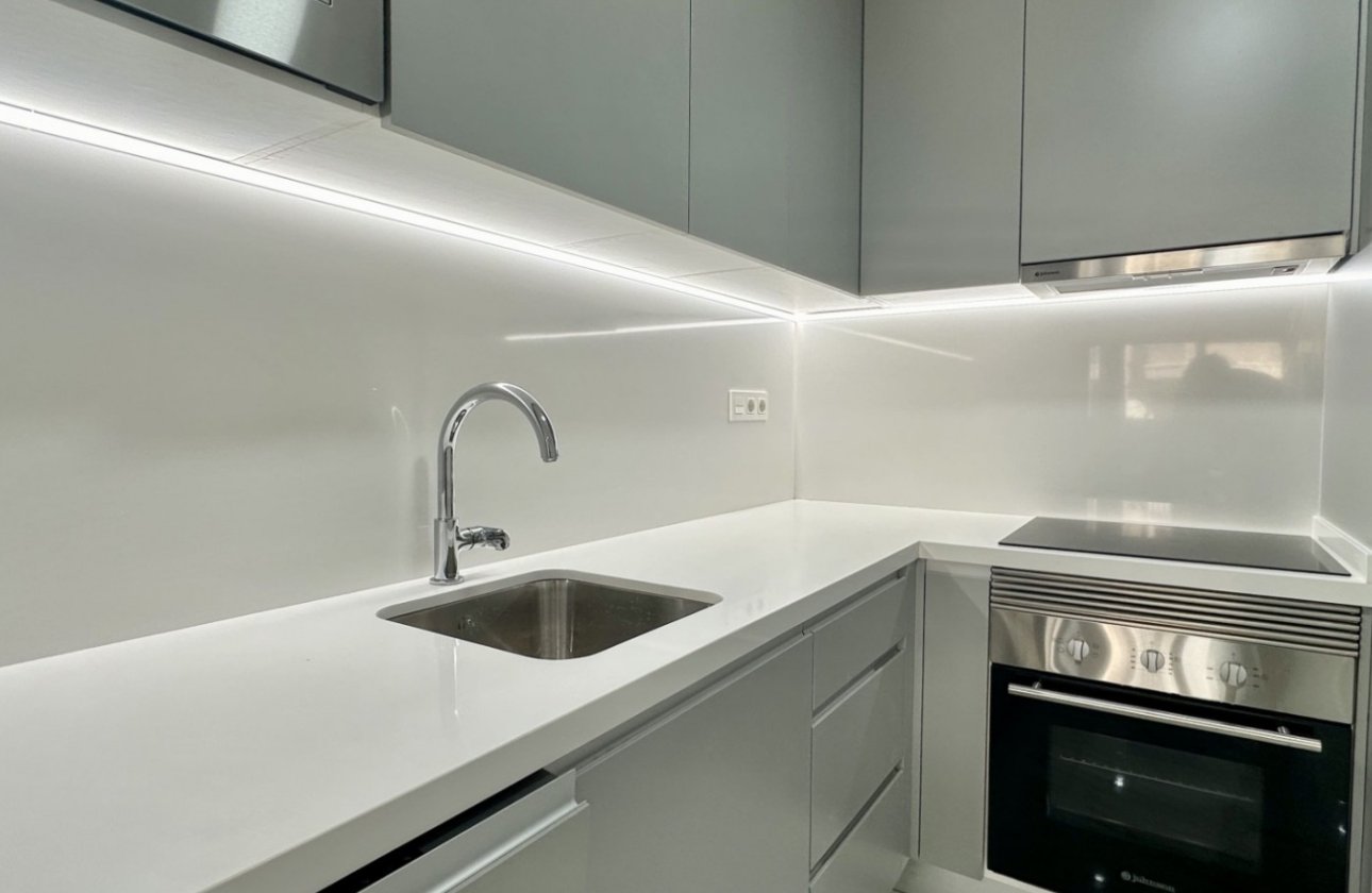 Herverkoop - Appartement -
Torrevieja - Costa Blanca