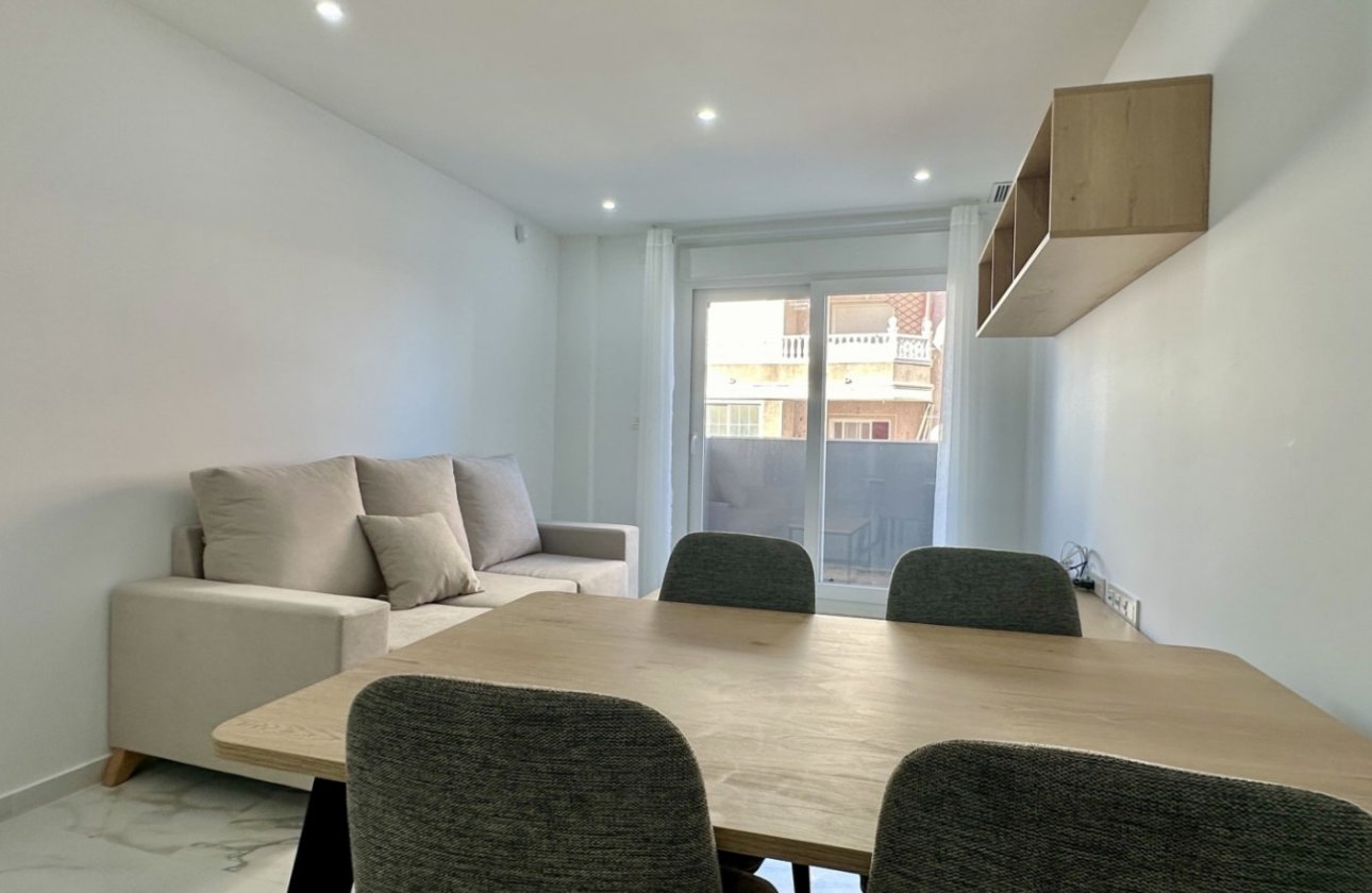 Herverkoop - Appartement -
Torrevieja - Costa Blanca