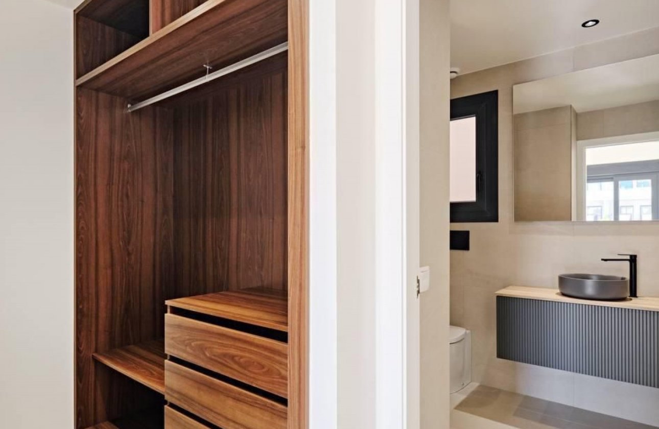 Herverkoop - Appartement -
Torrevieja - Costa Blanca