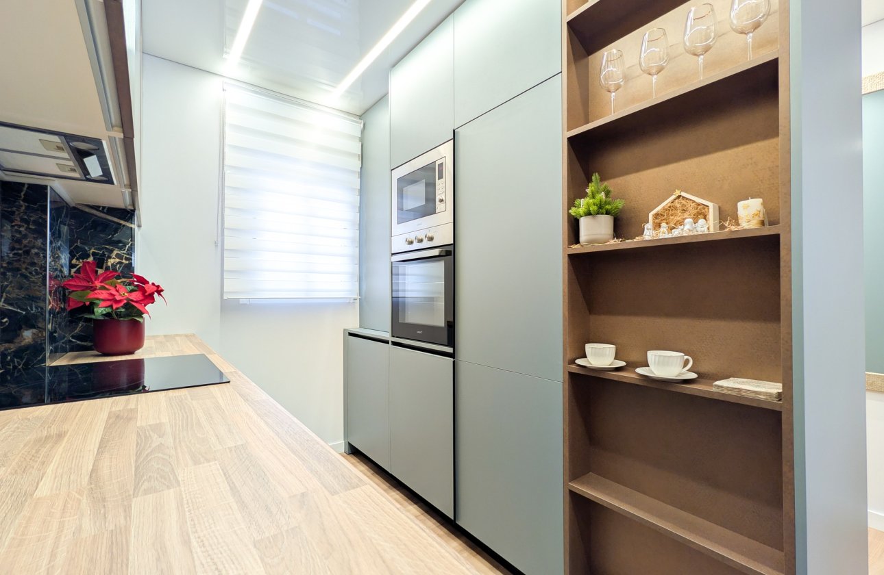 Herverkoop - Appartement -
Torrevieja - Costa Blanca