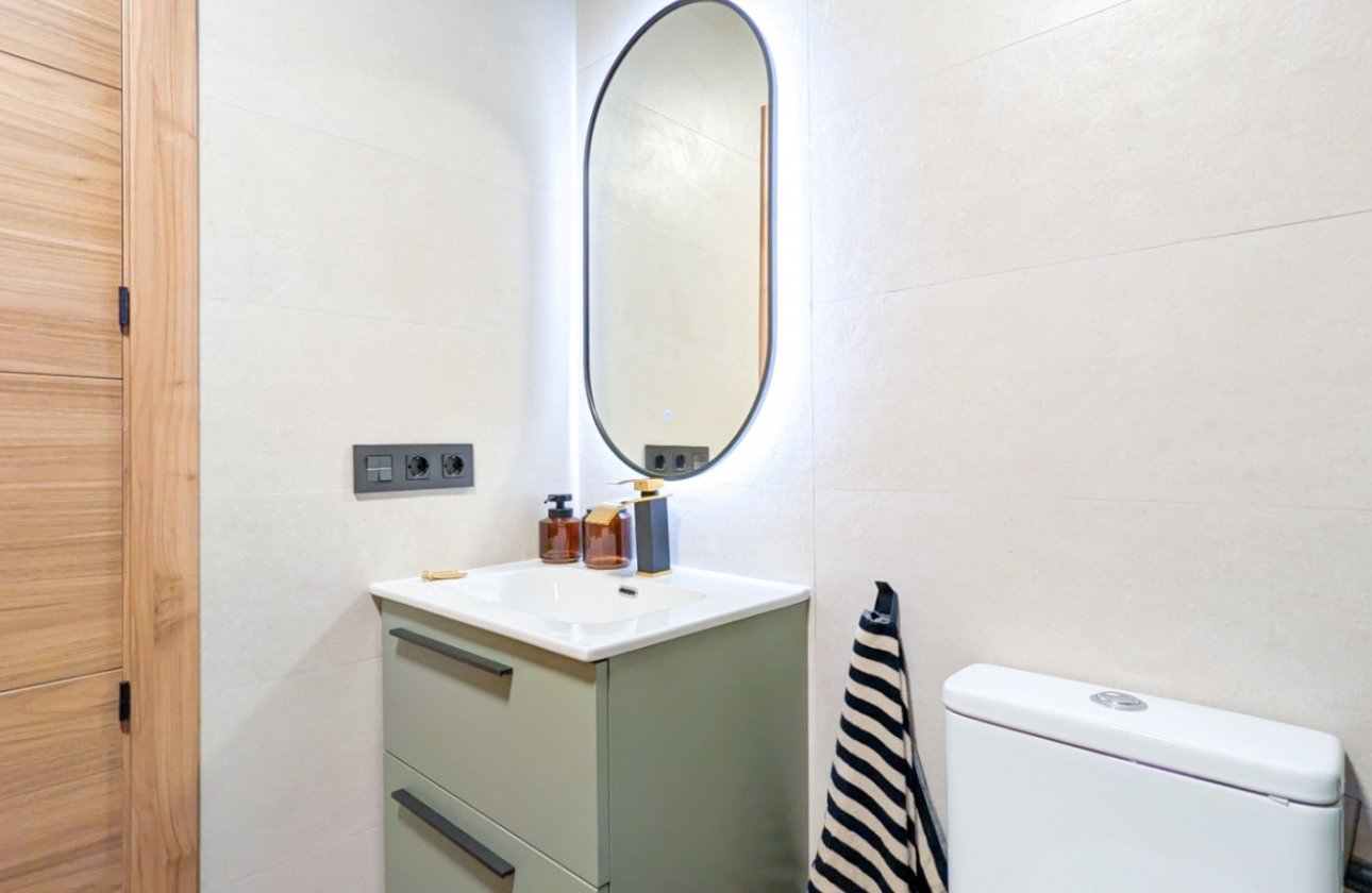 Herverkoop - Appartement -
Torrevieja - Costa Blanca