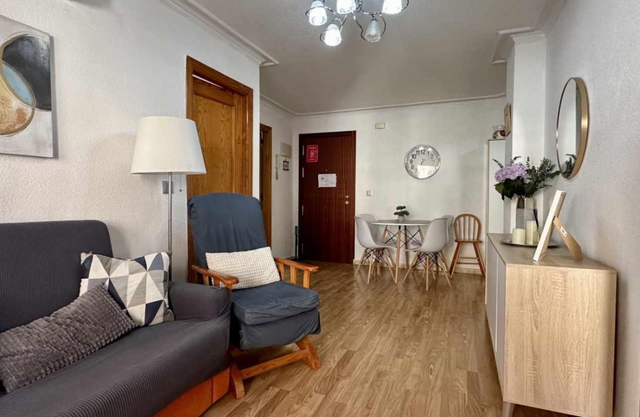 Herverkoop - Appartement -
Torrevieja - Costa Blanca