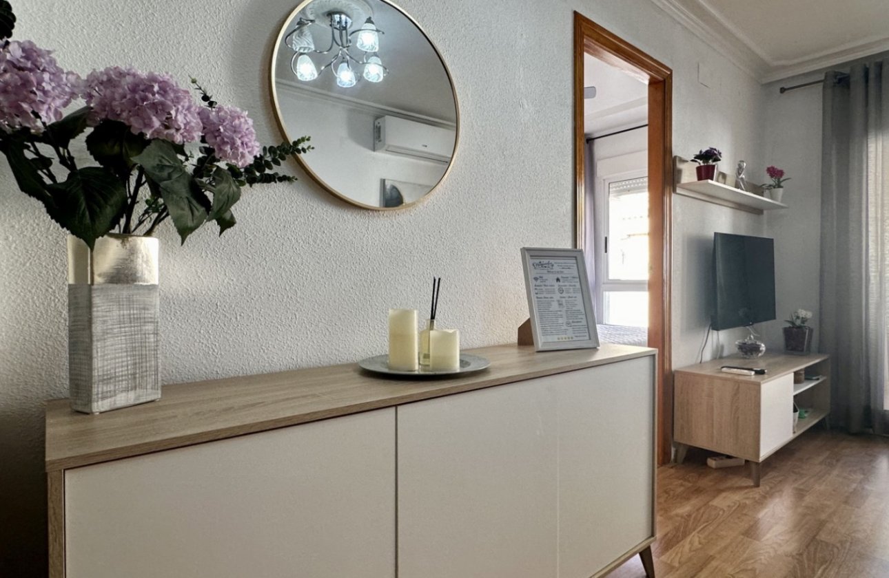 Herverkoop - Appartement -
Torrevieja - Costa Blanca