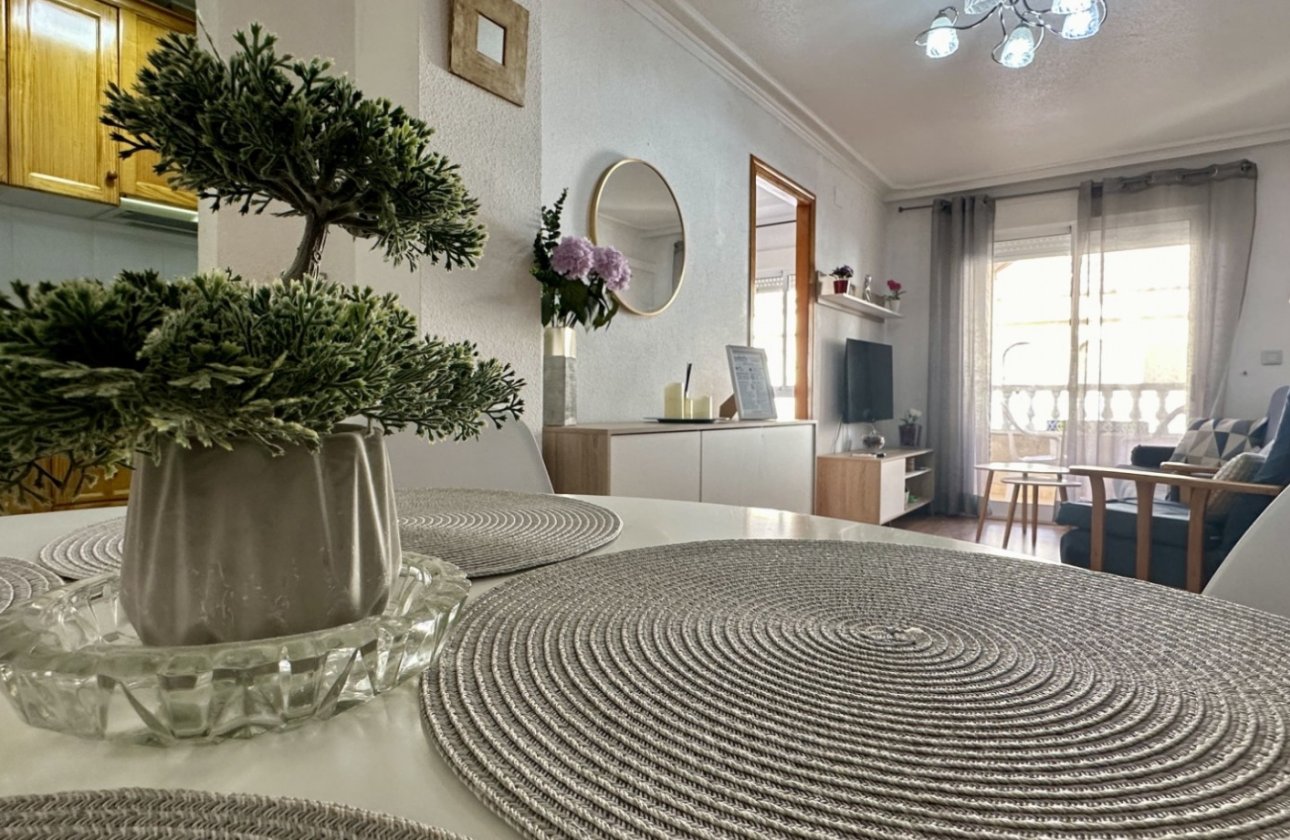 Herverkoop - Appartement -
Torrevieja - Costa Blanca