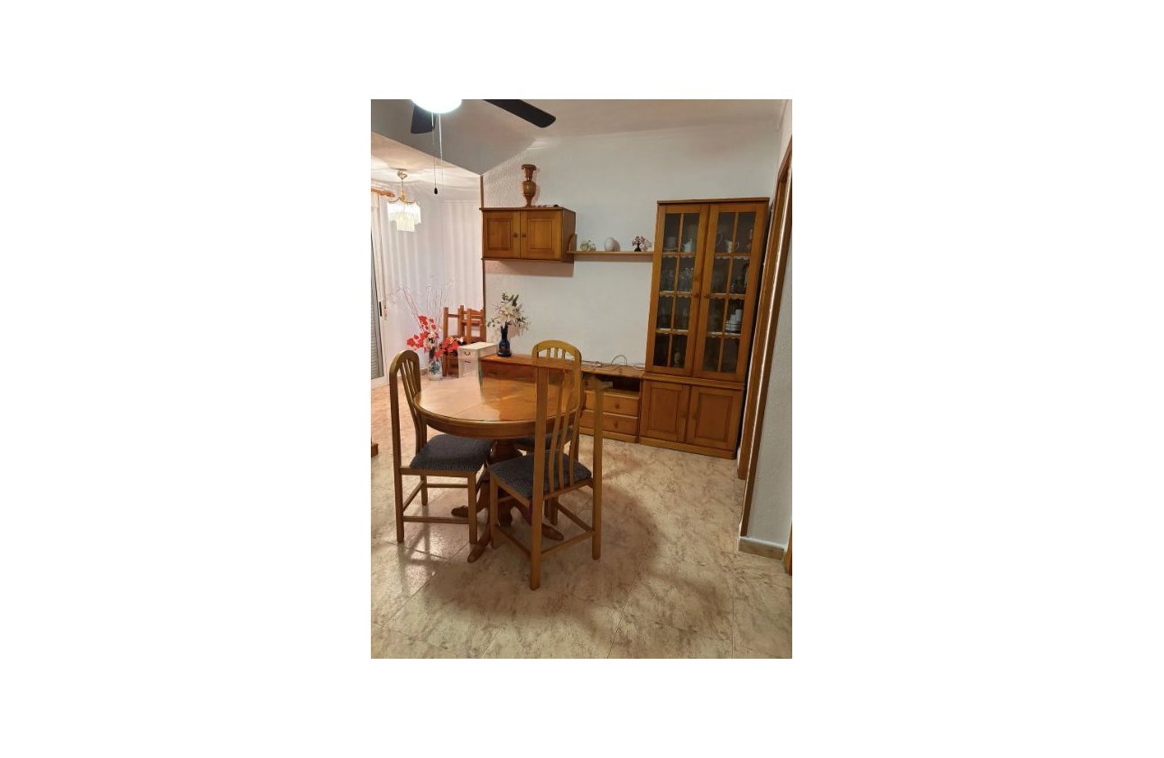 Herverkoop - Appartement -
Torrevieja - Costa Blanca